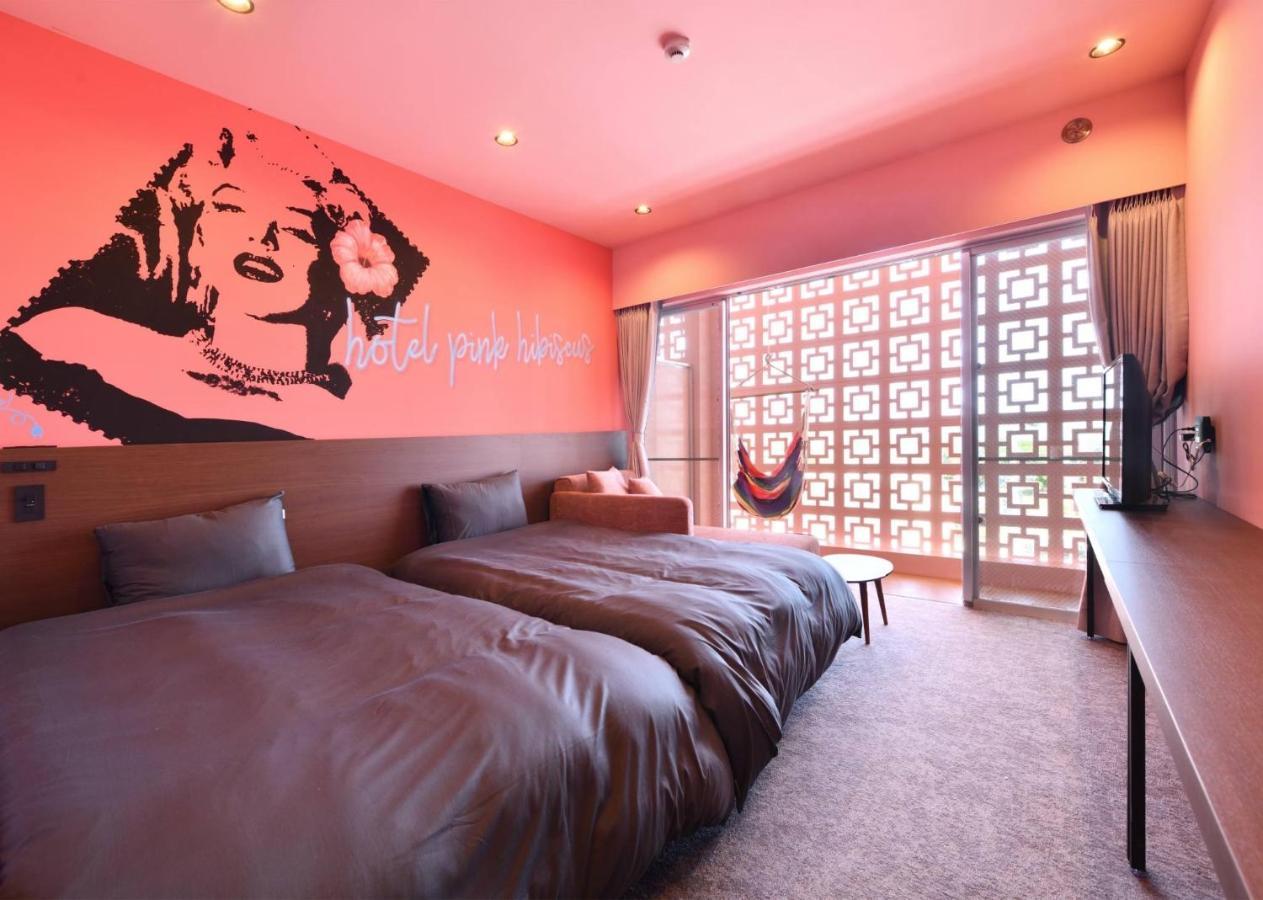 Hotel Pink Hibiscus Miyakojima  Extérieur photo